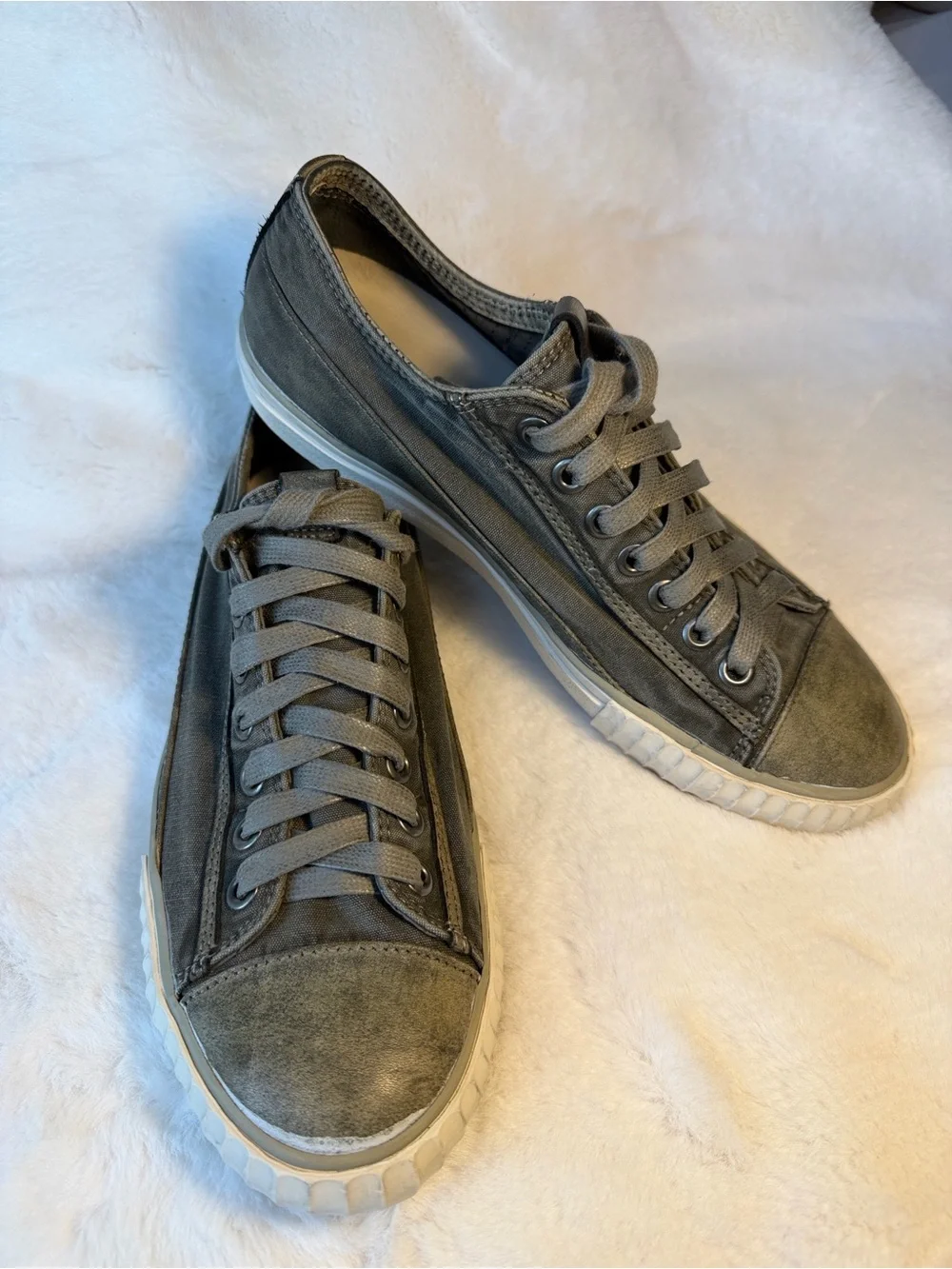 John Varvatos Olive Gray Low-Top Leather & Canvas Sneakers Size 7.5